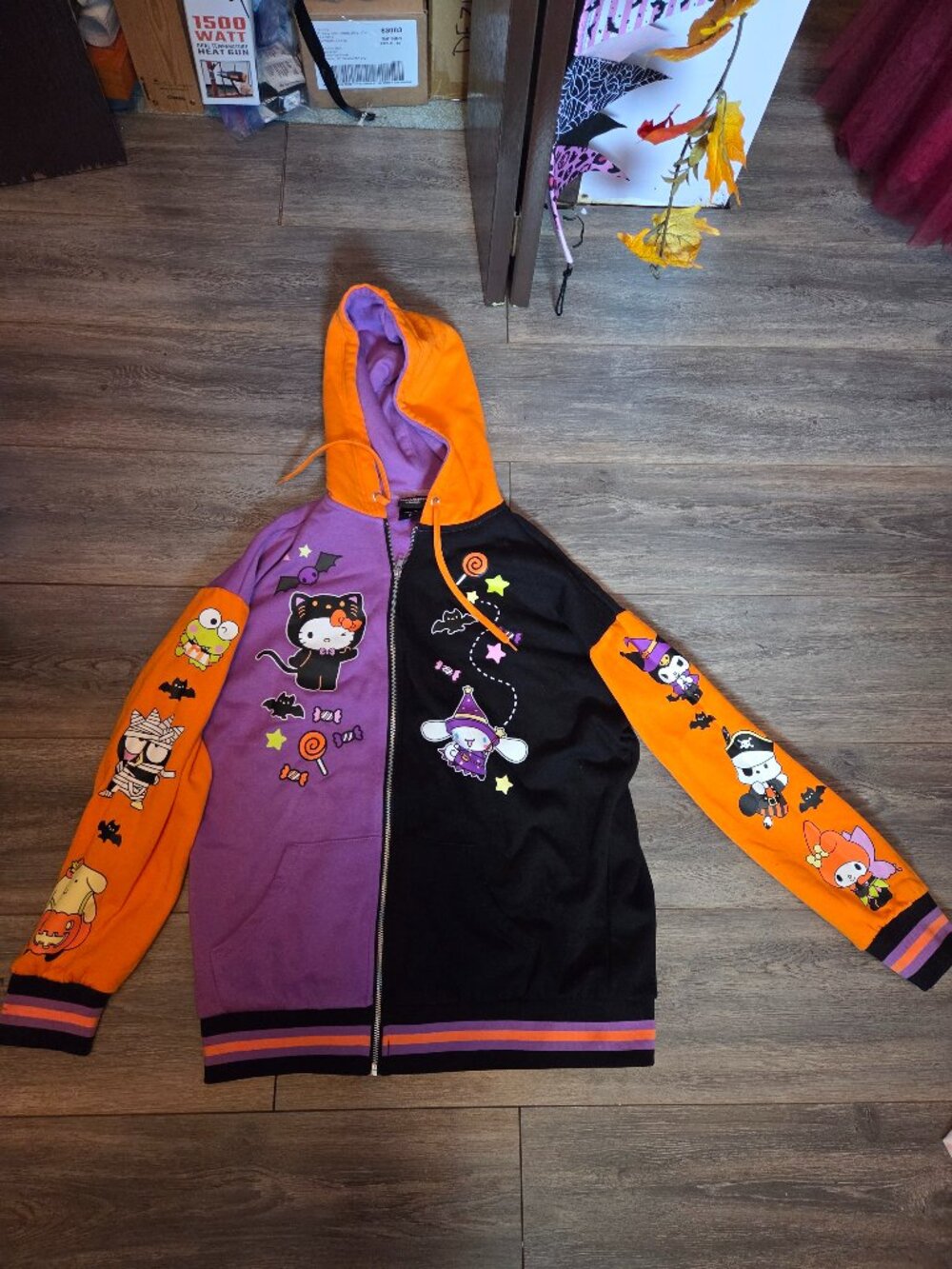 Hottopic Hello kitty and friends Halloween colorblind zip up!